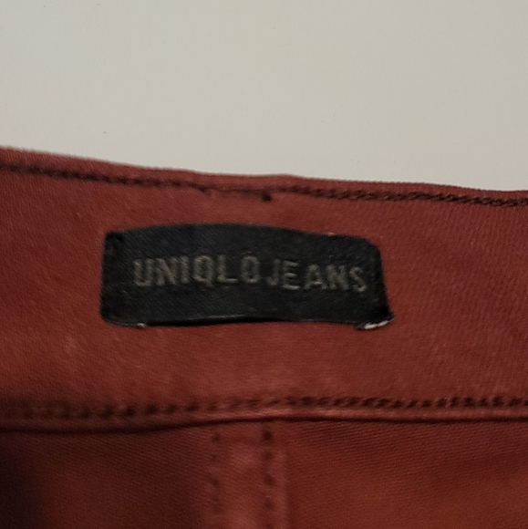 Uniqlo Burgundy Red High Rise Jeans Stretchable - Picture 3 of 8
